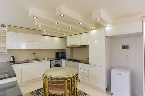 آپارتمان جکوزی دار تکخواب پریمیوم پلازا 2 در سعادت آباد