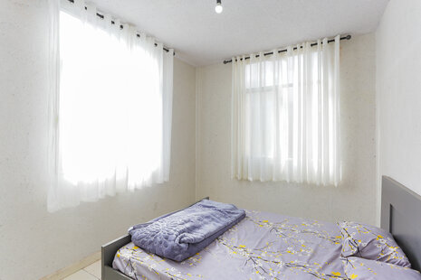 آپارتمان مبله تکخواب سپید 4 در خیابان مالک اشتر