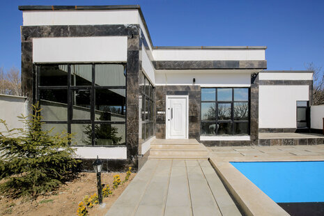 ویلای استخردار دوخواب کارو در کردان