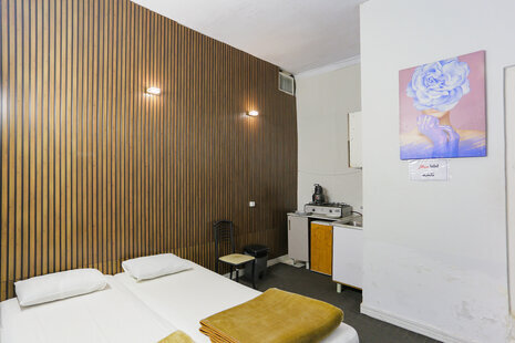 سوئیت اسلامی واحد 202 در بلوار کشاورز