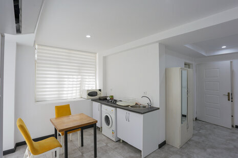 سوئیت مبله همکف در شریعتی