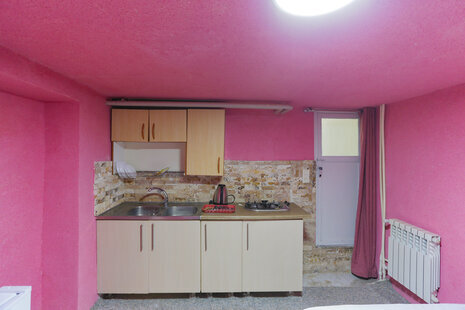 واحد دو نفره 201 در مسافرخانه میدان فردوسی