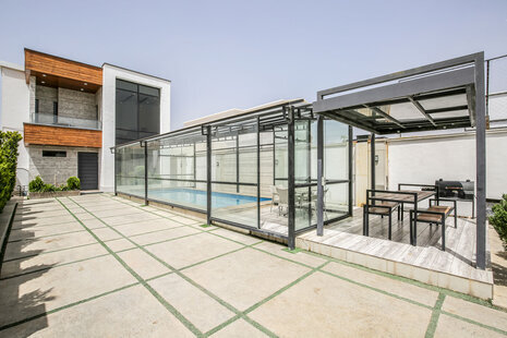 ویلا دوبلکس مدرن استخر شیشه ای در کردان