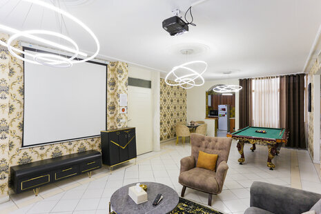 آپارتمان مبله دو خواب در سازمان برنامه 4 با بیلیارد و وان