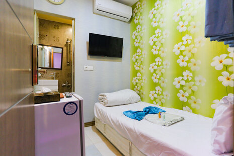 واحد تک نفره در هتل در خیابان پانزده خرداد