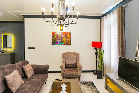 آپارتمان مبله دوخواب جکوزی دار اشرفی اصفهانی کد (01)