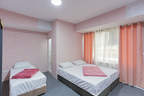 واحد تکخواب چهار نفره 207 در مسافرخانه میدان فردوسی