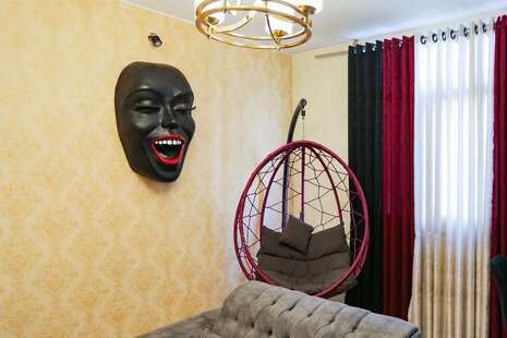 آپارتمان مبله دوخواب قصر 3 در خیابان پلیس