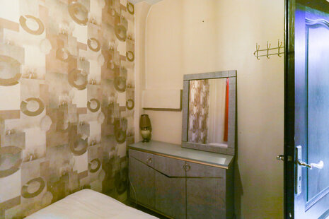 آپارتمان مبله تکخواب طبقه اول در خیابان جی