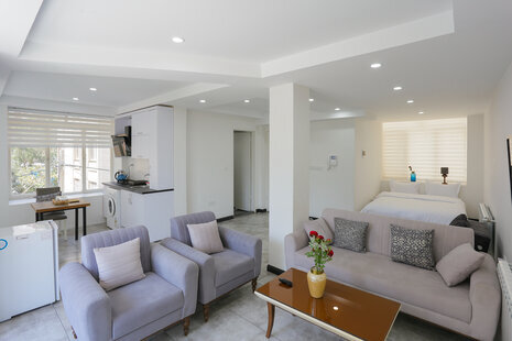 سوئیت مبله دوم در شریعتی