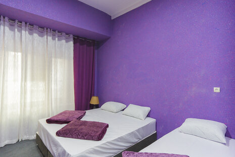 واحد سه نفره 111 در مسافرخانه میدان فردوسی