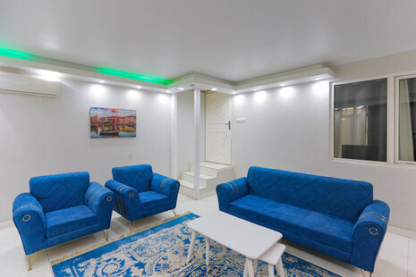 آپارتمان مبله تکخواب همکف حیاط سبز در نیاوران