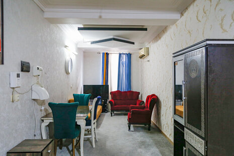 آپارتمان مبله تکخواب 12  امید یک در قشم