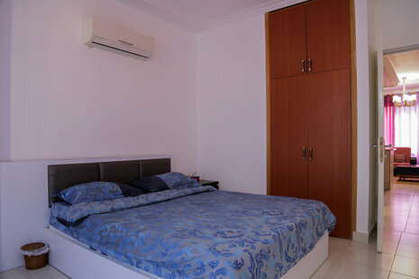 آپارتمان مبله یک خواب درمیرمهنا کیش دنج 13