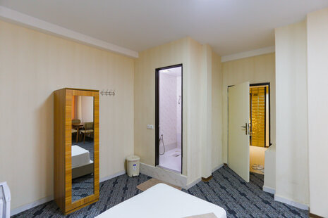 اتاق 4 نفره در هاستل تهران