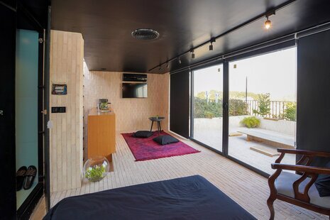 سوئیتVIPدر خانه مسافر در اصفهان