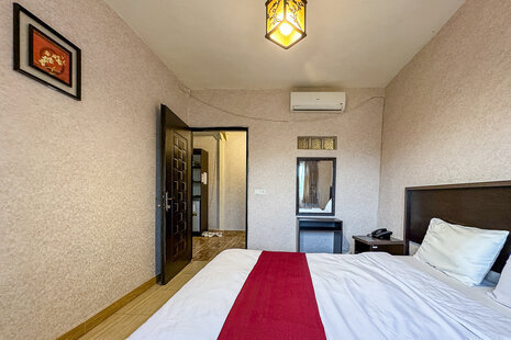 واحد تک خواب 4  نفره در هتل استخردار ساحلی قشم