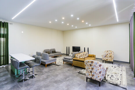 ویلا استخردار باغ بهشت 22 دوخواب در چهارباغ