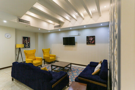 آپارتمان مبله تک خواب  واحد 9 در صادقیه