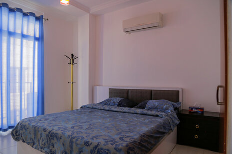 آپارتمان مبله یک خواب درمیرمهنا کیش دنج 13