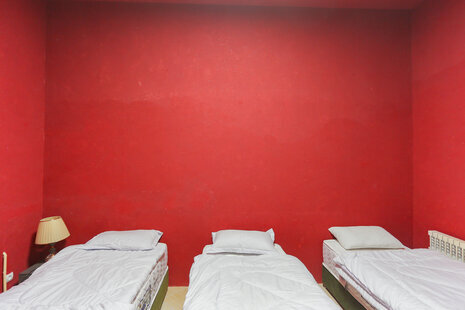 واحد سه نفره 103 در مسافرخانه میدان فردوسی