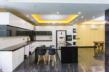 ویلا دوبلکس استخردار سه خواب در چهارباغ