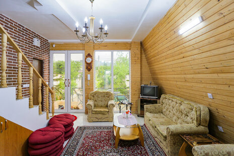 کلبه دوبلکس آرام در روستا چوبر