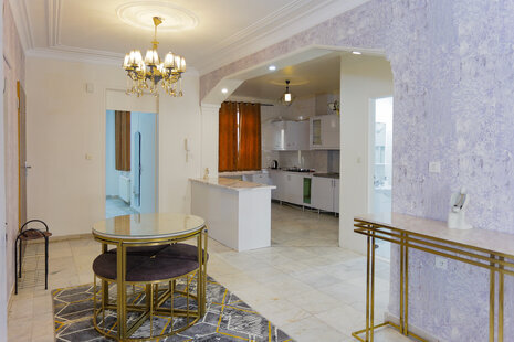 آپارتمان جکوزی دار دوخواب پریمیوم پلازا 4 در سعادت آباد