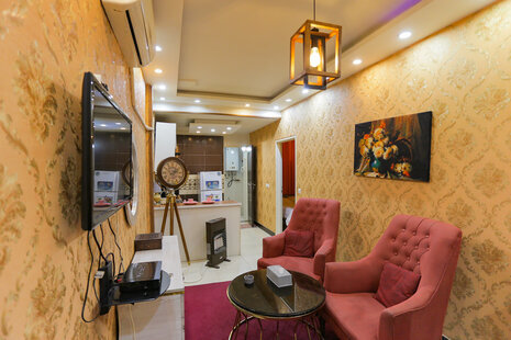 آپارتمان تکخواب طبقه دوم در خیابان جی