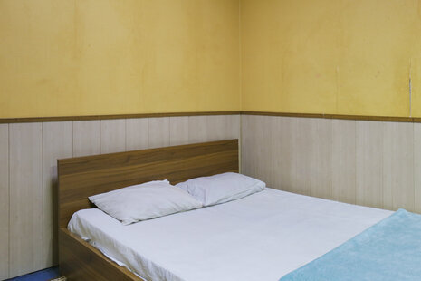 سوئیت 2 نفره در مهمانسرا در تهران