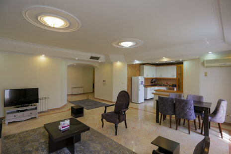 آپارتمان مبله طبقه پنجم در ونک