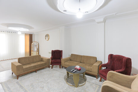 آپارتمان مبله سه خواب در شهرک گلستان