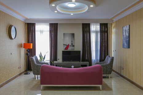 آپارتمان دو خواب مبله اشرفی اصفهانی کد (04)