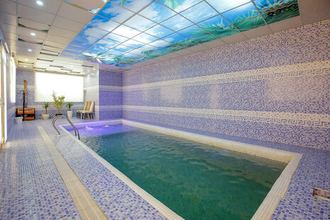 ویلا سه خواب امیردل استخرآبگرم در چهارباغ