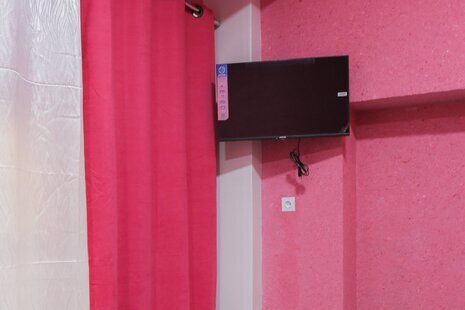 واحد سه نفره در مسافرخانه در میدان فردوسی