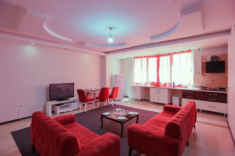 آپارتمان مبله طبقه چهارم در باغ فیض