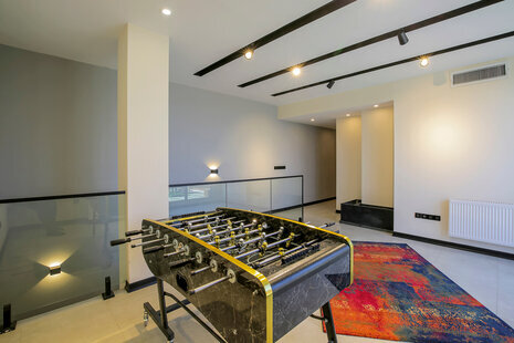 ویلا دوبلکس مدرن استخر آبگرم در کردان