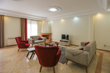 آپارتمان مبله طبقه سوم در ونک