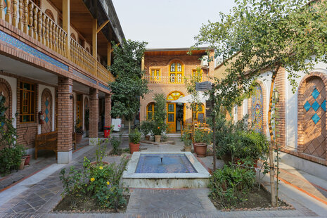 اتاق دو نفره دبل با سرویس فرنگی در هتل تهران