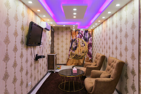 آپارتمان مبله تکخواب طبقه همکف در خیابان جی