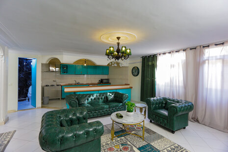 آپارتمان جکوزی دار دوخواب پریمیوم پلازا 1 در سعادت آباد