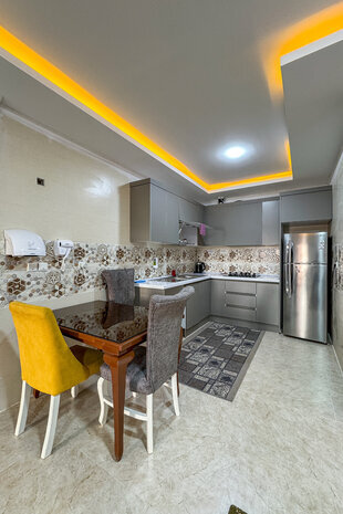 آپارتمان مبله دوخواب 8  امید ممتاز در قشم