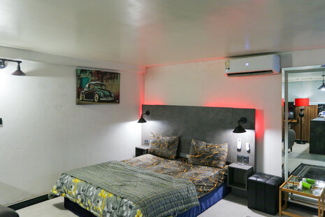 سوئیت جکوزی دار نقلی و لوکس اشرفی اصفهانی کد (09)