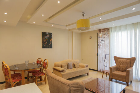 آپارتمان مبله طبقه دوم سمنگان در نارمک