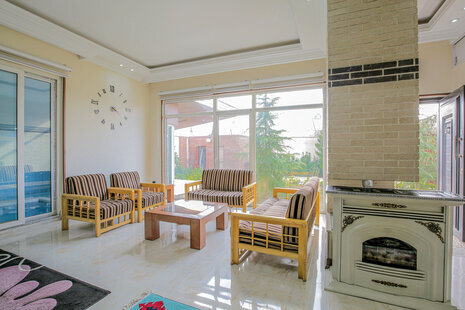 خانه ویلایی دوخواب استخردار در کردان