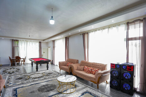 ویلا استخردار دوخواب مبله در چهارباغ