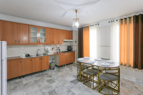 آپارتمان مبله سه خواب در شهرک گلستان