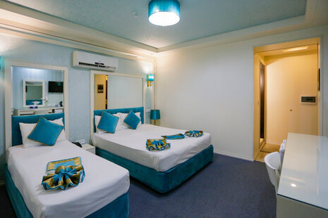 اتاق (3نفره) درهتل آپارتمان در مشهد