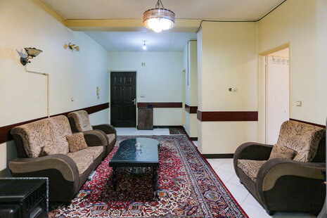 آپارتمان تکخواب راه پیما 28 در خیابان امام خمینی