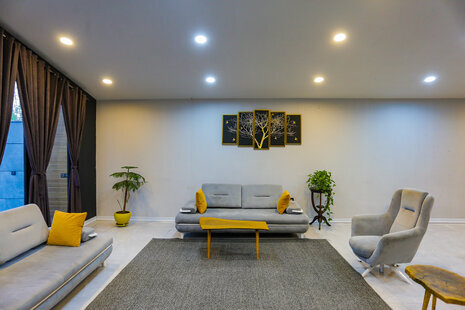 خانه ویلایی دو خواب استخردار در چهارباغ